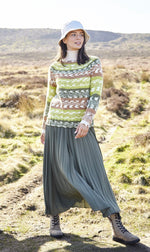 5906 King Cole Ladies Chunky Sweater and Cardigan in Nordic Chunky yarn