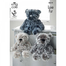 9019 Teddy Bear Chunky Knitting Pattern